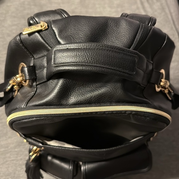 Itzy Ritzy Boss Backpack Diaper Bag - Picture 4 of 16